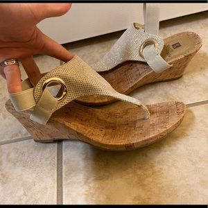 White Mountain sandals